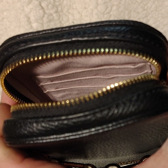 Kate Spade New York North South Black Crossbody Phone / Card Holder Purse - Picture 3 of 5